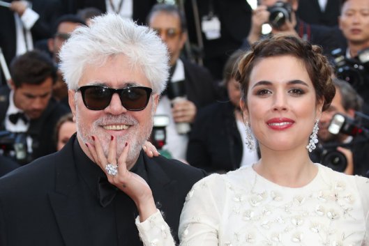 Pedro-Almodovar-y-Adriana-Ugarte_ampliacion.jpg