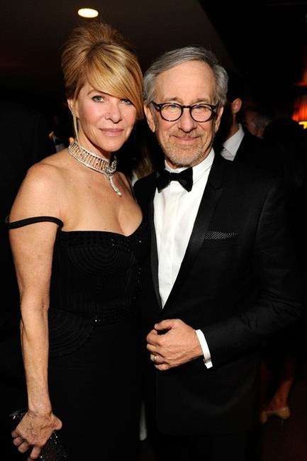 steven-spielberg-and-vanity-fair-oscar-after-party-gallery.jpg